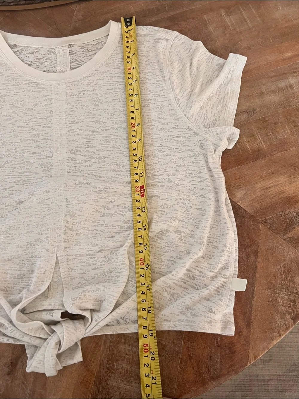 Lululemon Tie-Waist Breathable Short-Sleeve Shirt. Medium